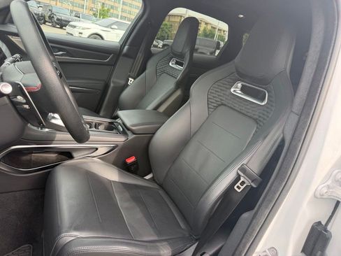 Used 2024 Jaguar F-PACE SVR AWD/4WD image 16