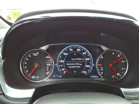 Certified 2023 Chevrolet Traverse Premier w/ Redline Edition AWD/4WD image 9