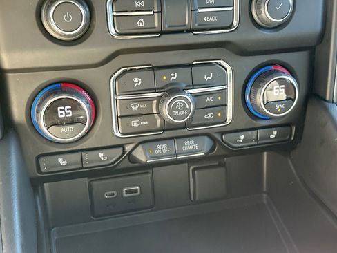 Used 2022 Chevrolet Tahoe RST w/ Sport Performance Package image 19