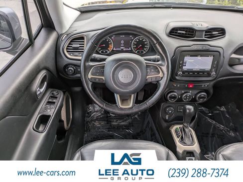 Used 2017 Jeep Renegade Limited image 13