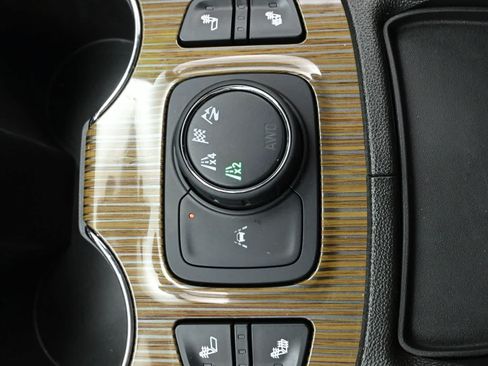 Used 2023 GMC Acadia SLE w/ Driver Convenience Package AWD/4WD image 19