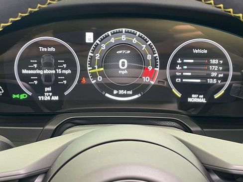 Certified 2026 Porsche 911 GT3 RWD image 40