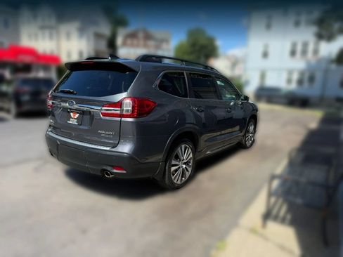 Used 2020 Subaru Ascent Limited w/ Technology Package AWD/4WD image 5