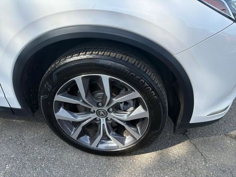 Used 2023 Acura MDX SH-AWD w/ Technology Package image 4