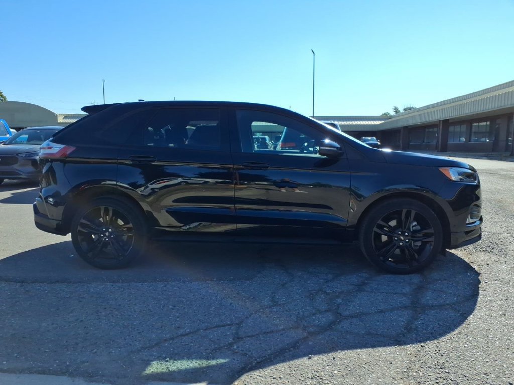 Used 2024 Ford Edge ST w/ Equipment Group 401A AWD/4WD image 6
