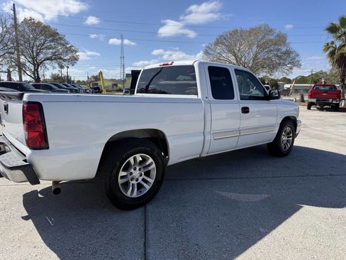 Used 2006 Chevrolet Silverado 1500 LT w/ Onstar Plus Package RWD image 14