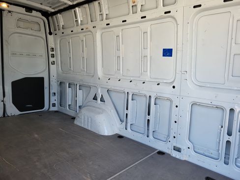 Used 2022 Mercedes-Benz Sprinter 2500 image 6