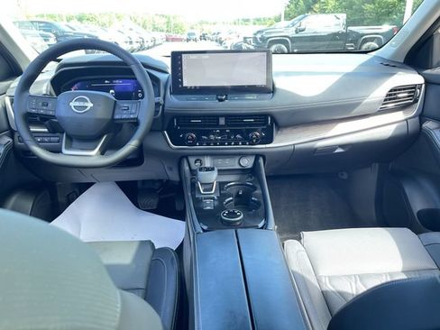 Used 2026 Nissan Rogue Platinum w/ Platinum Premium Package AWD/4WD image 21