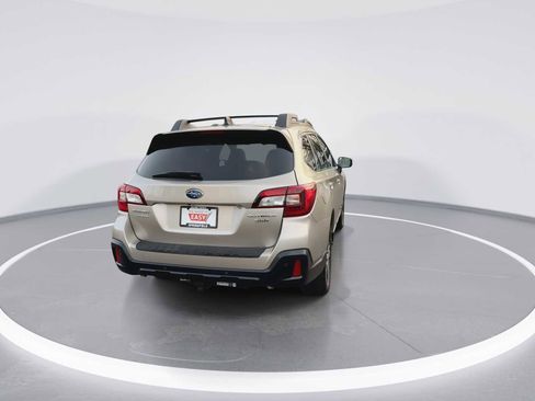 Used 2019 Subaru Outback 3.6R Limited image 7