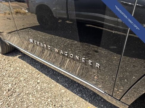 Used 2022 Jeep Grand Wagoneer Series III w/ Rear Seat Video Group 1 AWD/4WD image 5