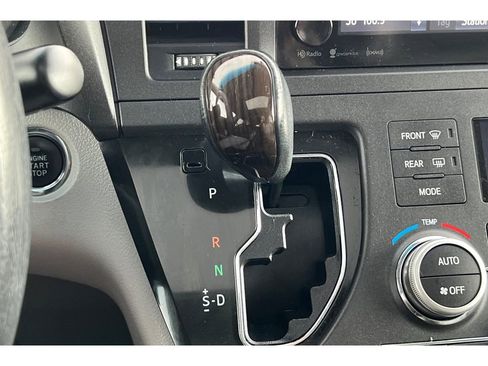Used 2017 Toyota Sienna XLE w/ XLE Navigation Package image 24