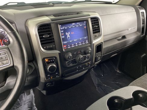 Used 2018 RAM 1500 Big Horn image 25