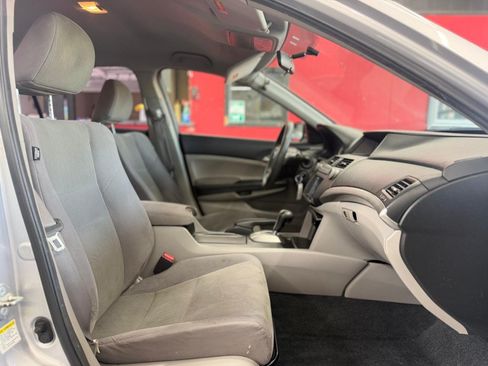 Used 2011 Honda Accord LX image 11