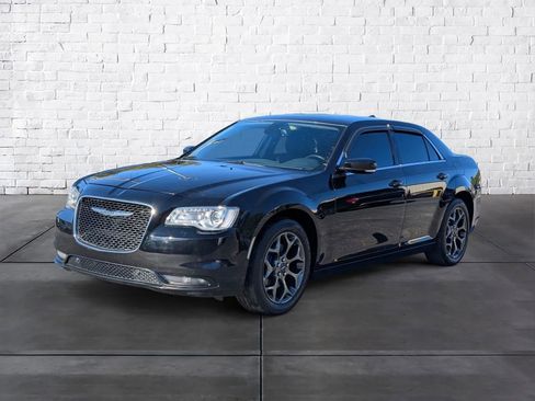 Used 2015 Chrysler 300 Limited w/ 300 Premium Group image 7