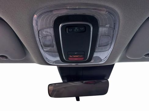 Used 2024 Hyundai Elantra SEL image 17