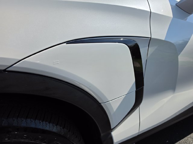 Used 2024 Chevrolet Blazer EV LT AWD/4WD image 17