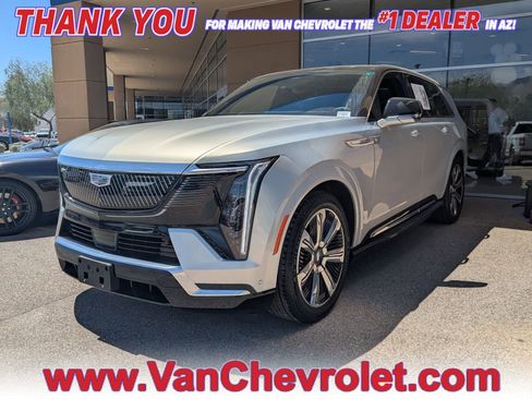 Certified 2025 Cadillac Escalade IQ Luxury 2 AWD/4WD image 1