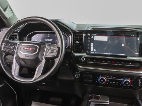 Used 2024 GMC Sierra 1500 Elevation w/ Elevation Premium Package AWD/4WD image 18