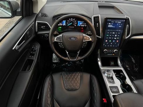 Used 2024 Ford Edge Titanium w/ Equipment Group 301A AWD/4WD image 11