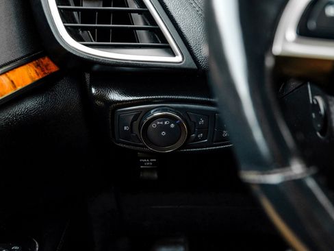 Used 2019 Lincoln Nautilus Select image 32