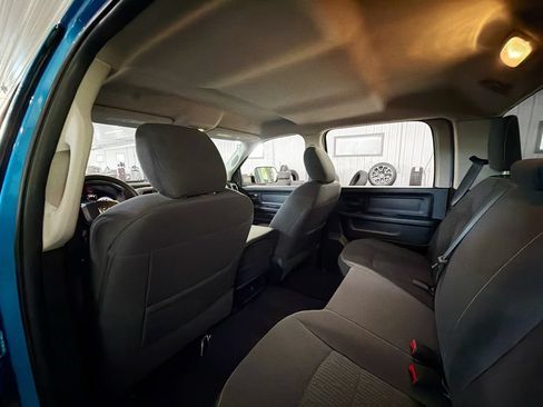 Used 2022 RAM 1500 Express w/ Wheel & Sound Group AWD/4WD image 9