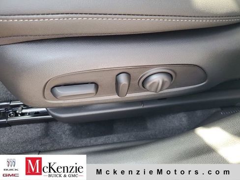 New 2026 Buick Envista Sport Touring w/ Convenience I Package FWD image 7