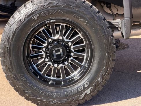 Used 2024 Chevrolet Silverado 2500 LT w/ Convenience Package image 29