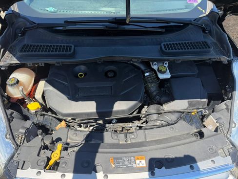 Used 2017 Ford Escape Titanium AWD/4WD image 31
