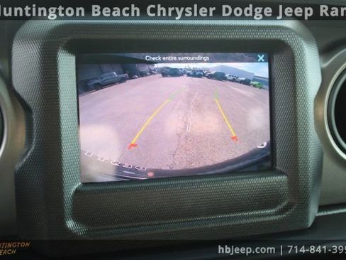 Used 2022 Jeep Wrangler Unlimited Sport image 28