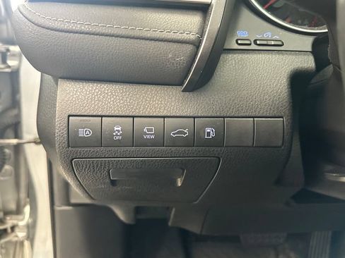 Used 2018 Toyota Camry XSE w/ Driver Assist Package FWD image 18