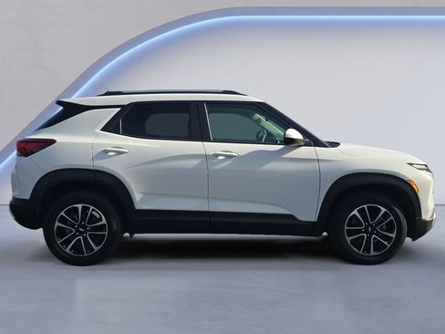 Used 2024 Chevrolet TrailBlazer LT image 6