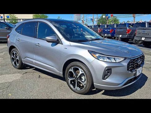 Certified 2023 Ford Escape ST-Line Select w/ Tech Pack #2 AWD/4WD image 2