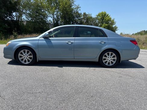Used 2006 Toyota Avalon FWD image 2