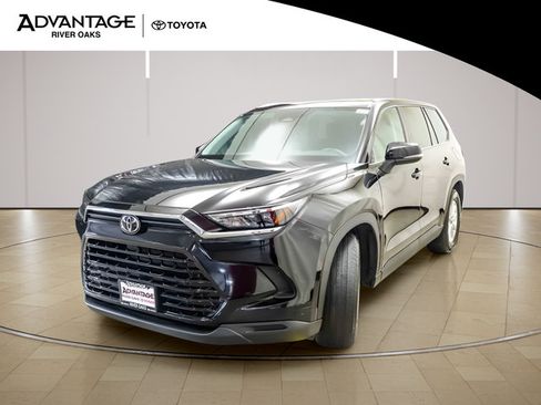 Used 2025 Toyota Grand Highlander AWD image 4