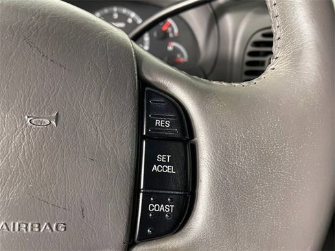 Used 2002 Ford F150 King Ranch image 9