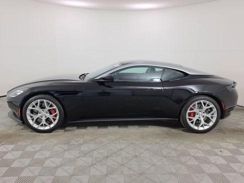 Used 2019 Aston Martin DB11 Coupe RWD image 4