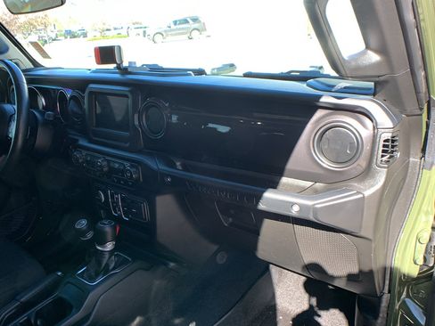 Used 2022 Jeep Wrangler Unlimited Sport AWD/4WD image 31