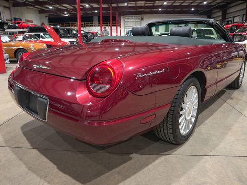 Used 2004 Ford Thunderbird Deluxe RWD image 8