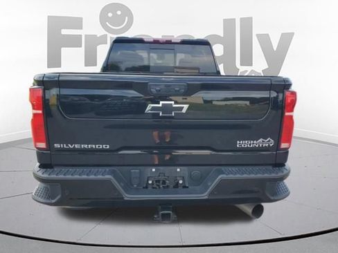 Used 2024 Chevrolet Silverado 3500 High Country w/ High Country Premium Package AWD/4WD image 4