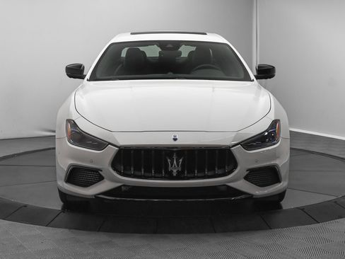 New 2024 Maserati Ghibli Modena image 2