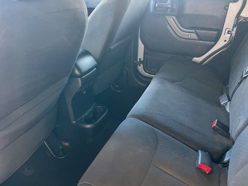 Used 2017 Jeep Wrangler Unlimited Sport w/ Quick Order Package 24S image 9