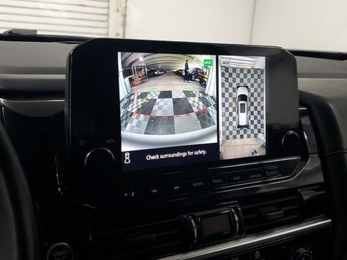 Used 2022 Nissan Pathfinder SL image 25