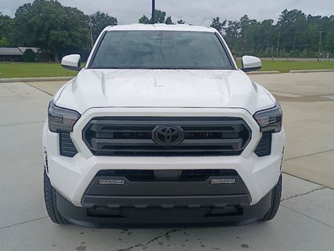 New 2026 Toyota Tacoma SR5 AWD/4WD image 2