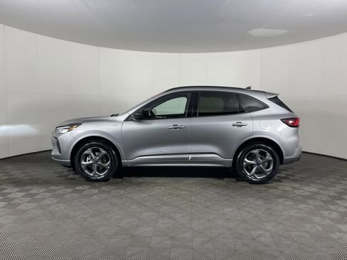 Used 2024 Ford Escape ST-Line w/ Tech Pack #1 image 3