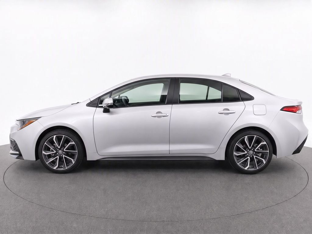 Used 2022 Toyota Corolla SE w/ SE Premium Package FWD image 6