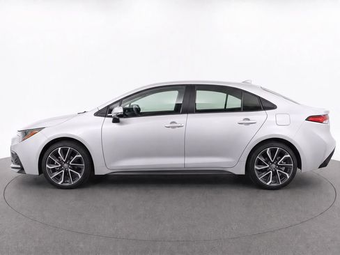 Used 2022 Toyota Corolla SE w/ SE Premium Package FWD image 6