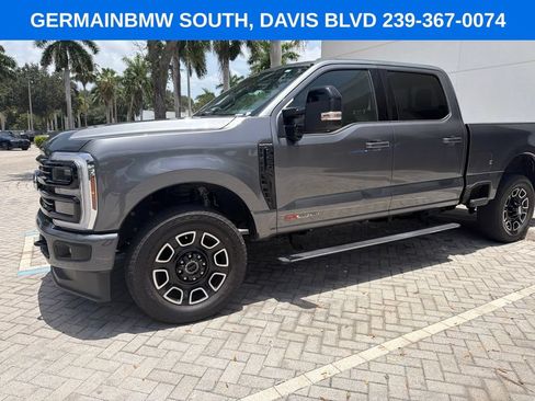 Used 2025 Ford F250 Platinum AWD/4WD image 3