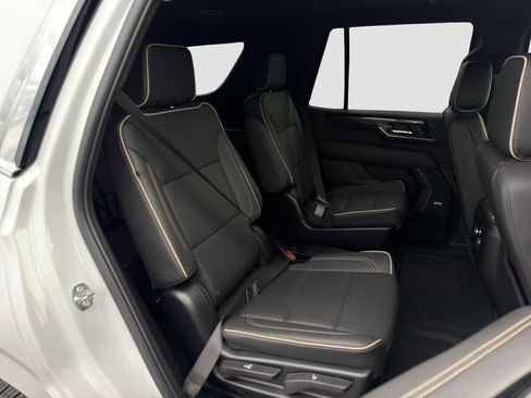 Used 2025 GMC Yukon Elevation w/ LPO, Floor Liner Package AWD/4WD image 29