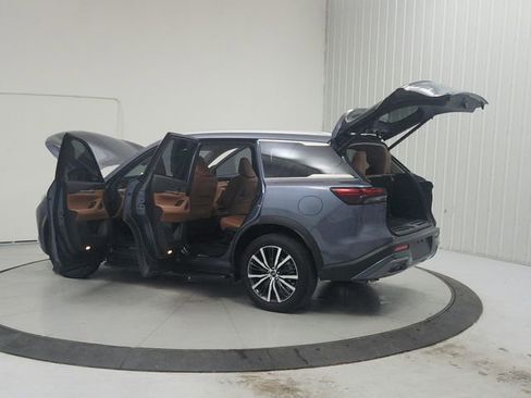 Used 2025 INFINITI QX60 Sensory w/ Vision Package AWD/4WD image 13