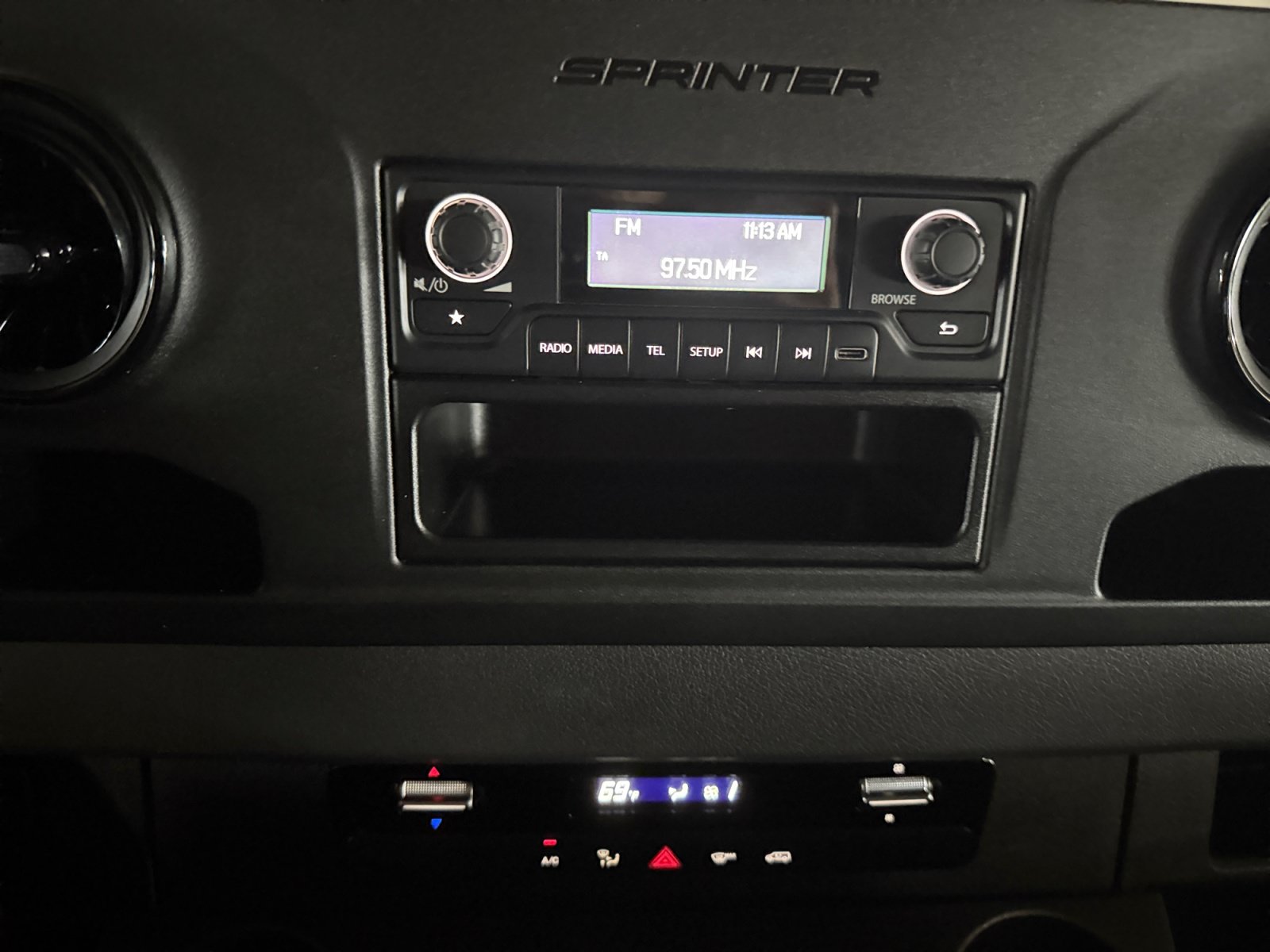 Used 2025 Mercedes-Benz Sprinter 2500 image 21